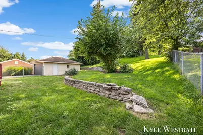 1752 Lake Michigan Drive NW, Grand Rapids, MI 49504 - Photo 31