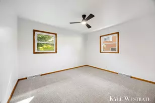1752 Lake Michigan Dr NW, Grand Rapids, MI 49504 - Photo 19