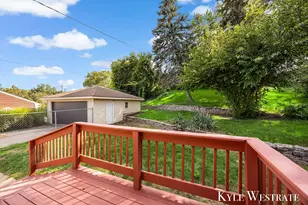 1752 Lake Michigan Dr NW, Grand Rapids, MI 49504 - Photo 29