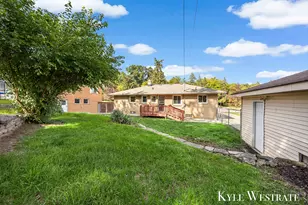 1752 Lake Michigan Dr NW, Grand Rapids, MI 49504 - Photo 33