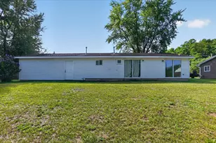 1790 Lakewood Dr, Crystal, MI 48818 - Photo 21