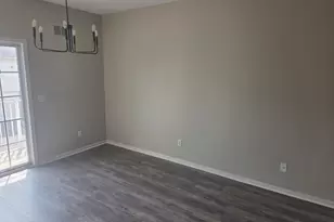 3211 Addington Dr, Walled Lake, MI 48390 - Photo 7