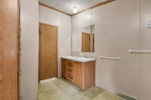 546 Wall St, Ionia, MI 48846 - Photo 23