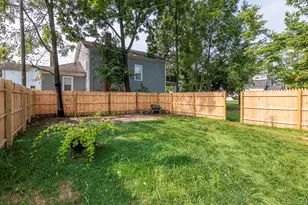 102 Pine St, Paw Paw, MI 49079 - Photo 27