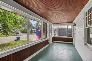 610 Cherry St, Cadillac, MI 49601 - Photo 23