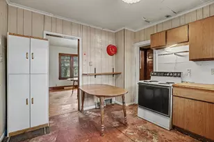 610 Cherry St, Cadillac, MI 49601 - Photo 13