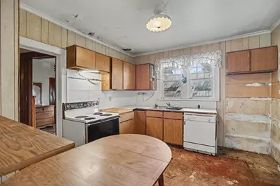 610 Cherry Street, Cadillac, MI 49601 - Photo 11