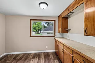 547 N Pleasant St, Jackson, MI 49202 - Photo 21