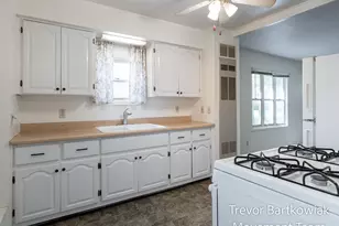 2948 Valley St, Muskegon, MI 49444 - Photo 5