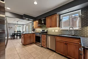 16943 Elizabeth St, Beverly Hills, MI 48025 - Photo 11
