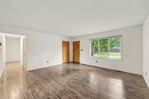 47473 Woodall Rd, Shelby Twp, MI 48317 - Photo 3