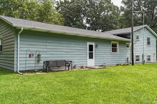 28493 Downey St, Dowagiac, MI 49047 - Photo 3