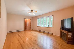 28493 Downey St, Dowagiac, MI 49047 - Photo 9