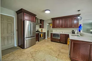 2276 White Pine Dr, Williamston, MI 48895 - Photo 9
