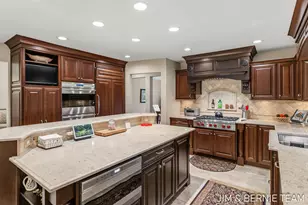 2295 Timberlee Dr, Holland, MI 49424 - Photo 19