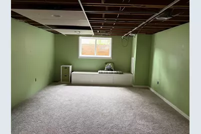 925 Wendover Boulevard, Norton Shores, MI 49441 - Photo 11