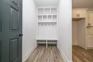 11200 Tremont Ln, Plymouth, MI 48170 - Photo 17