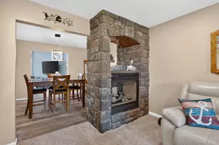 165 Hawthorne Dr, Brooklyn, MI 49230 - Photo 9