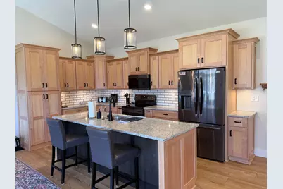 238 Glei Court, Hillsdale, MI 49242 - Photo 3