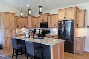 238 Glei Ct, Hillsdale, MI 49242 - Photo 3