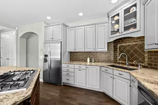 8874 Oak Meadow Cove, Portage, MI 49024 - Photo 7