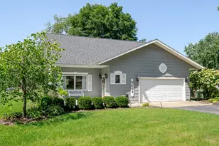 3408 Locust Ln, Saint Joseph, MI 49085 - Photo 1