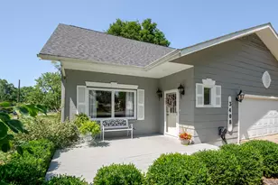 3408 Locust Ln, Saint Joseph, MI 49085 - Photo 3