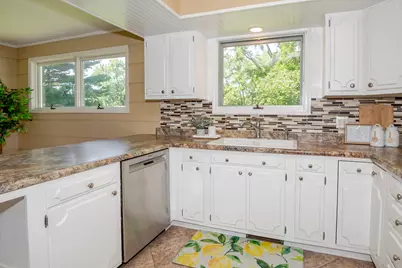 3408 Locust Lane, Saint Joseph, MI 49085 - Photo 13