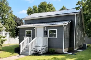 224 Washington St, Bronson, MI 49028 - Photo 1