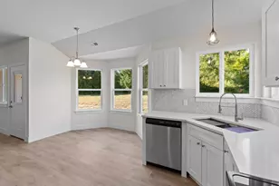 2010 Green Acres Dr, Adrian, MI 49221 - Photo 5