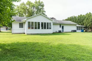 3093 Thayer Ave, Kalamazoo, MI 49004 - Photo 5