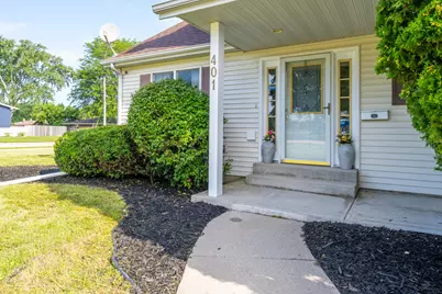 401 S Veronica Court, Saint Joseph, MI 49085 - Photo 3