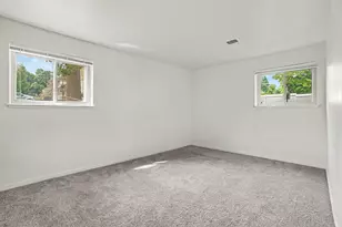 742 W Kilgore Rd, Kalamazoo, MI 49008 - Photo 17
