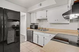 742 W Kilgore Rd, Kalamazoo, MI 49008 - Photo 15