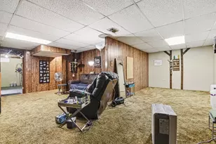 1457 Laughlin Dr NW, Grand Rapids, MI 49504 - Photo 13