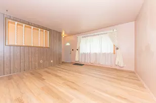 1401 Glengrove Ave, Ypsilanti, MI 48198 - Photo 9