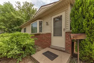 1401 Glengrove Ave, Ypsilanti, MI 48198 - Photo 3