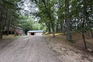 5700 W Lakeshore Ct, Pentwater, MI 49449 - Photo 3