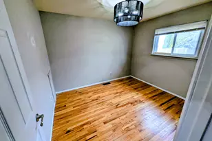 2140 Olive Ave, Lincoln Park, MI 48146 - Photo 9