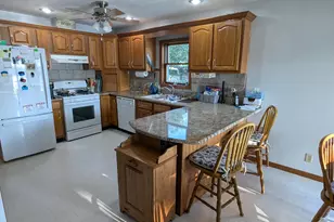 58310 E Clear Lake Rd, Three Rivers, MI 49093 - Photo 9