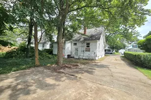 2209 Hoyt St, Muskegon Heights, MI 49444 - Photo 5