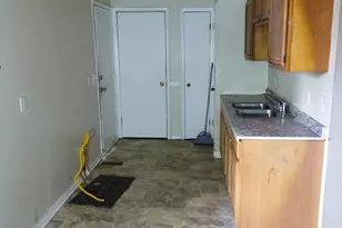 6701 Dana Ln, Flint, MI 48504 - Photo 5
