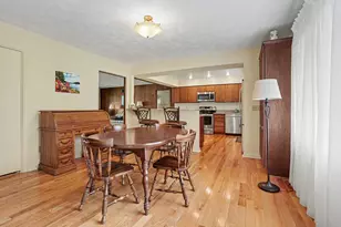 4216 Lake Forest Dr, Kalamazoo, MI 49008 - Photo 11