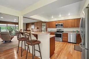 4216 Lake Forest Dr, Kalamazoo, MI 49008 - Photo 9
