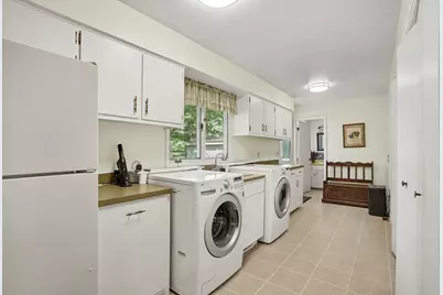 4216 Lake Forest Drive, Kalamazoo, MI 49008 - Photo 25