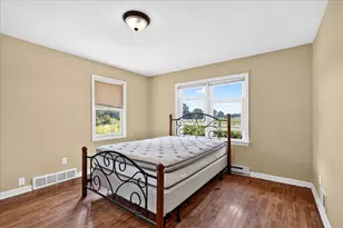 6859 Kruger Rd, Three Oaks, MI 49128 - Photo 9
