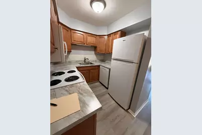 7708 Manor Circle #Apt 103, Westland, MI 48185 - Photo 9