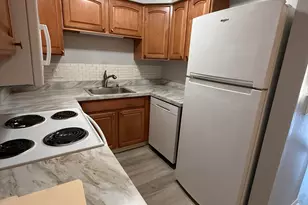 7708 Manor Cir, Westland, MI 48185 - Photo 9