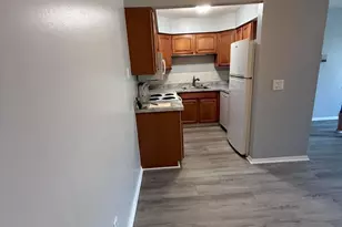 7708 Manor Cir, Westland, MI 48185 - Photo 7
