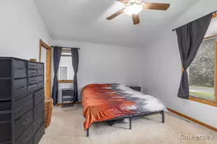 2020 Burton Knoll Ct SE, Kentwood, MI 49546 - Photo 19